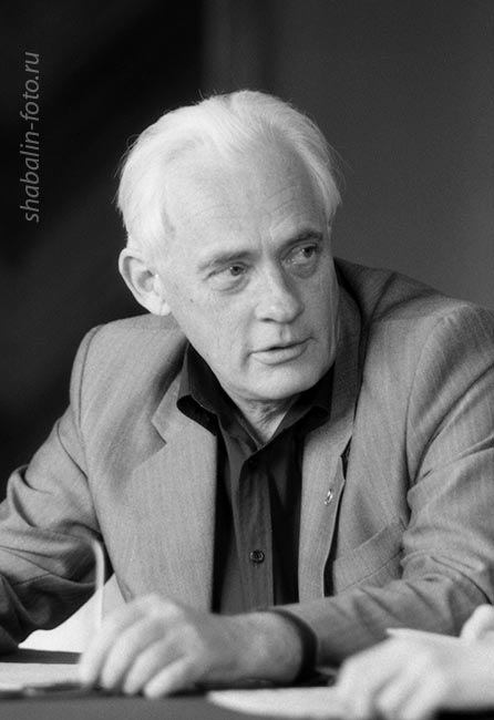 Академик Юрий Рыжов, 1989 год.